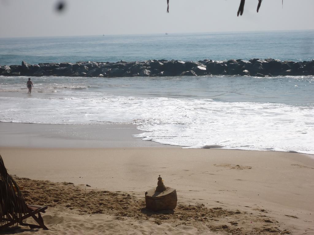 Chithra Homestay Tangalle Ngoại thất bức ảnh