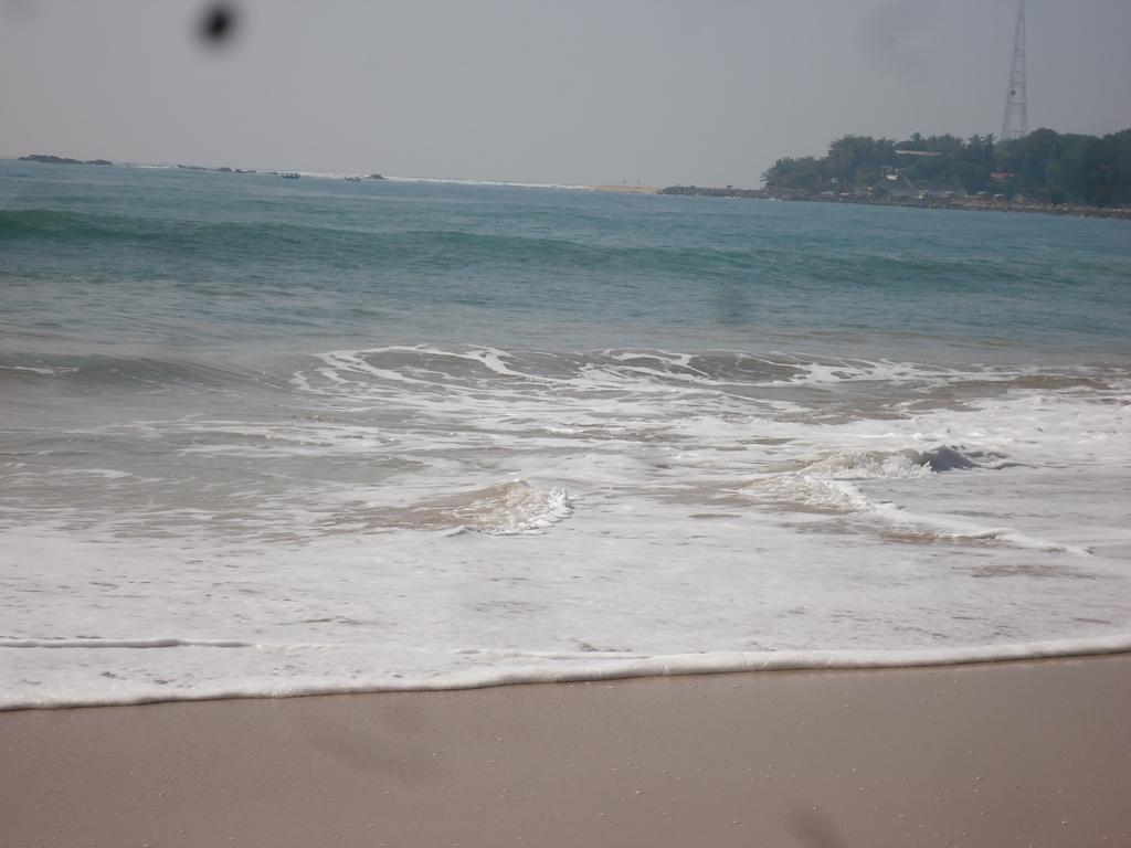 Chithra Homestay Tangalle Ngoại thất bức ảnh