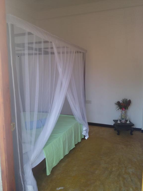 Chithra Homestay Tangalle Ngoại thất bức ảnh