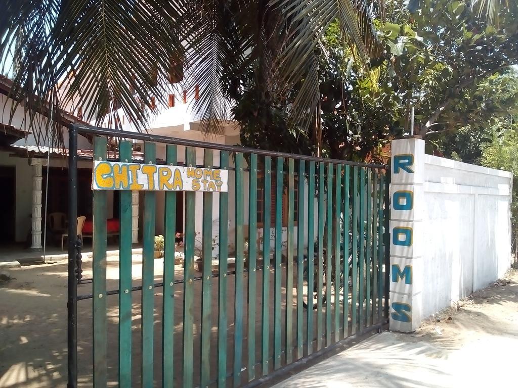 Chithra Homestay Tangalle Ngoại thất bức ảnh