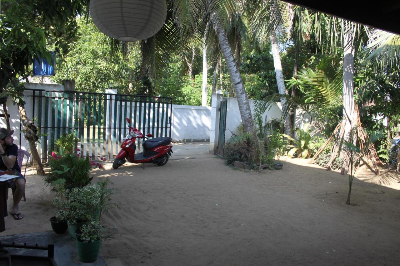 Chithra Homestay Tangalle Ngoại thất bức ảnh