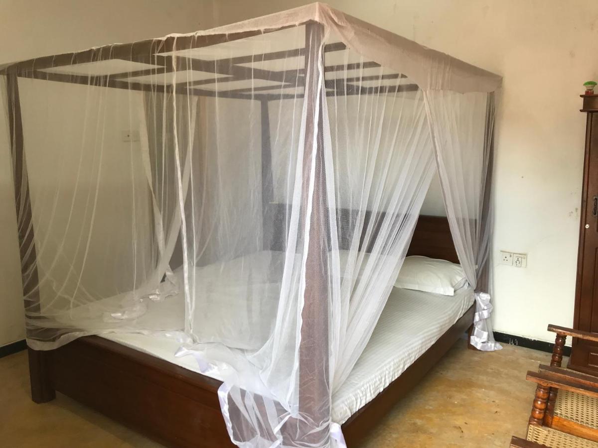 Chithra Homestay Tangalle Ngoại thất bức ảnh