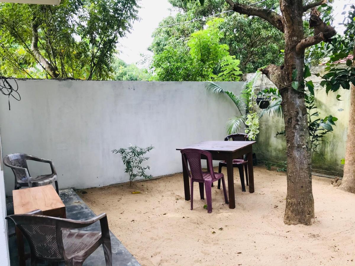 Chithra Homestay Tangalle Ngoại thất bức ảnh